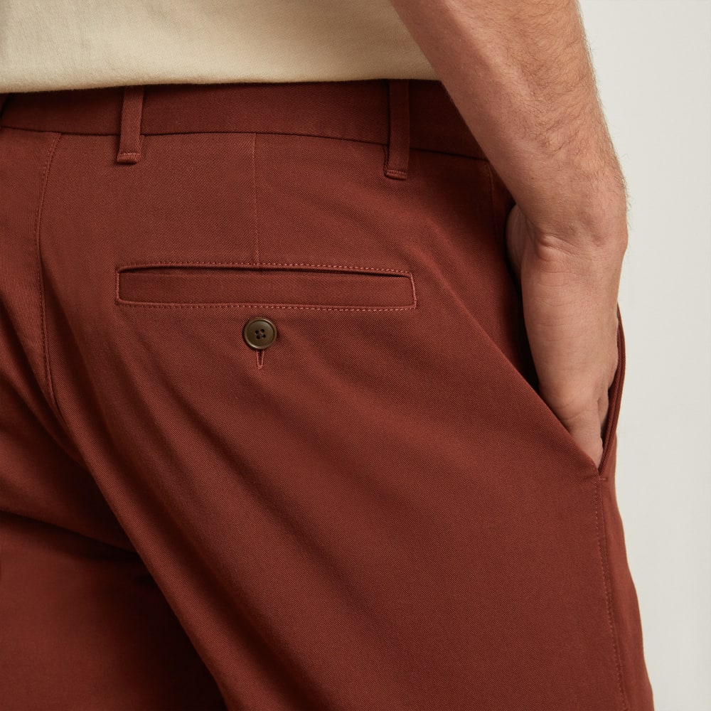 Pantalón corto chino ajustado de alto rendimiento de 9 pulgadas | Rojo
