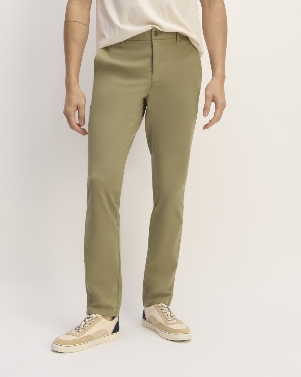 Pantalón chino Performance | Uniforme | Verde pálido | Corte ajustado