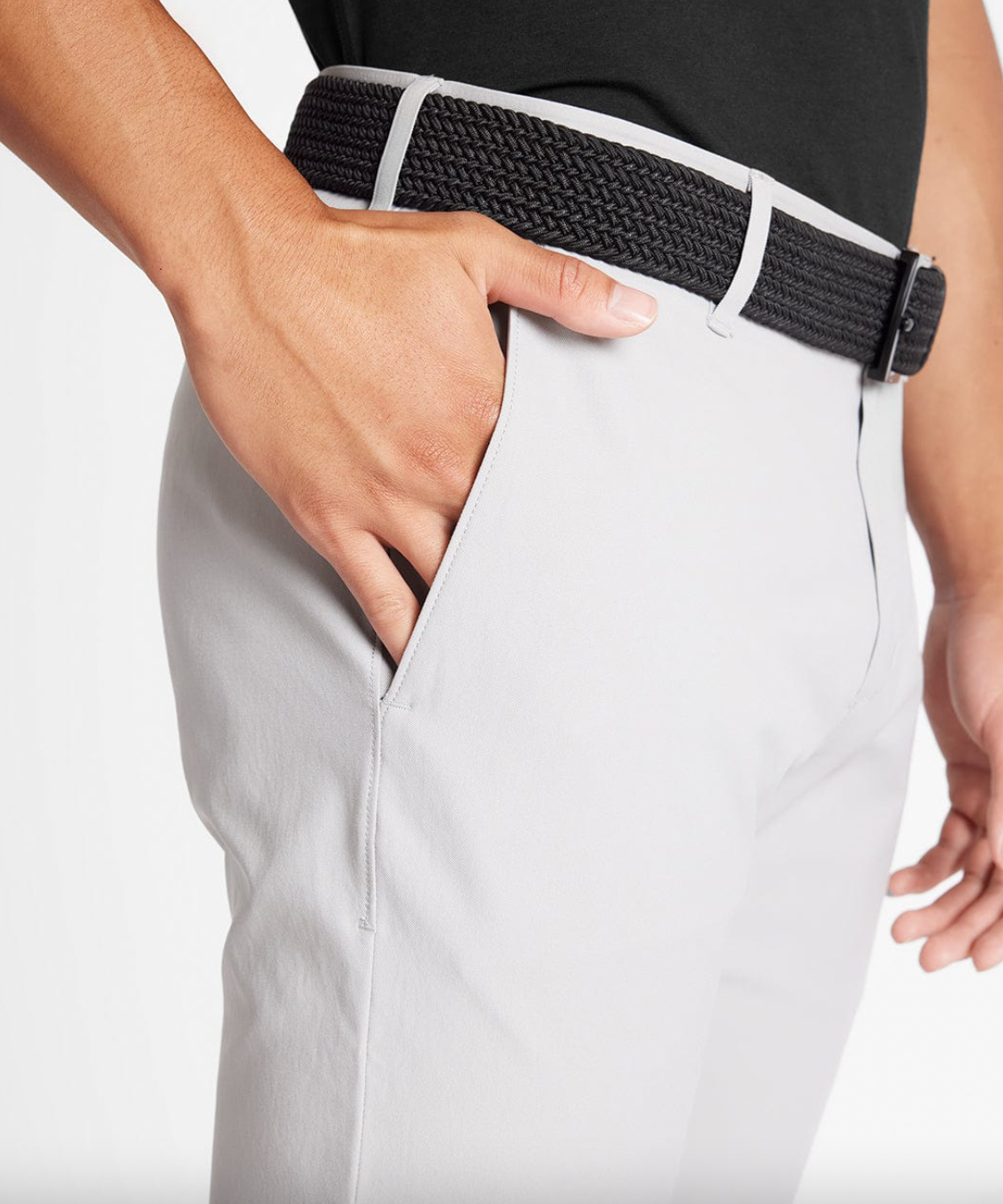 Pantalón chino Workday – Color gris niebla.