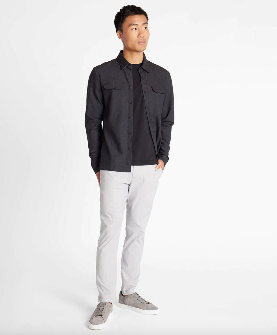 Pantalón chino Workday – Color gris niebla.