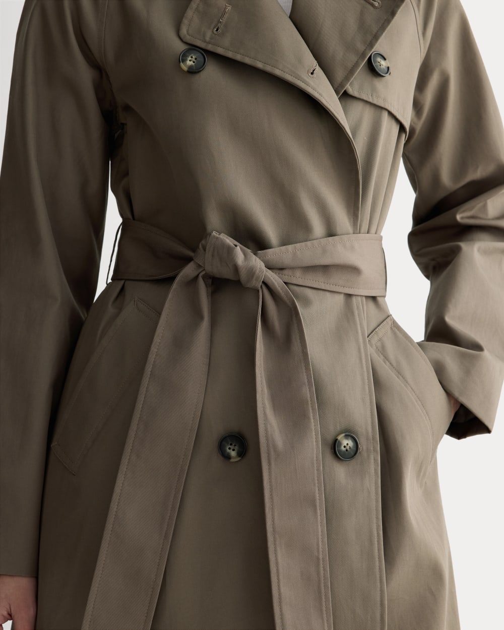 La gabardina moderna | Gris topo oscuro