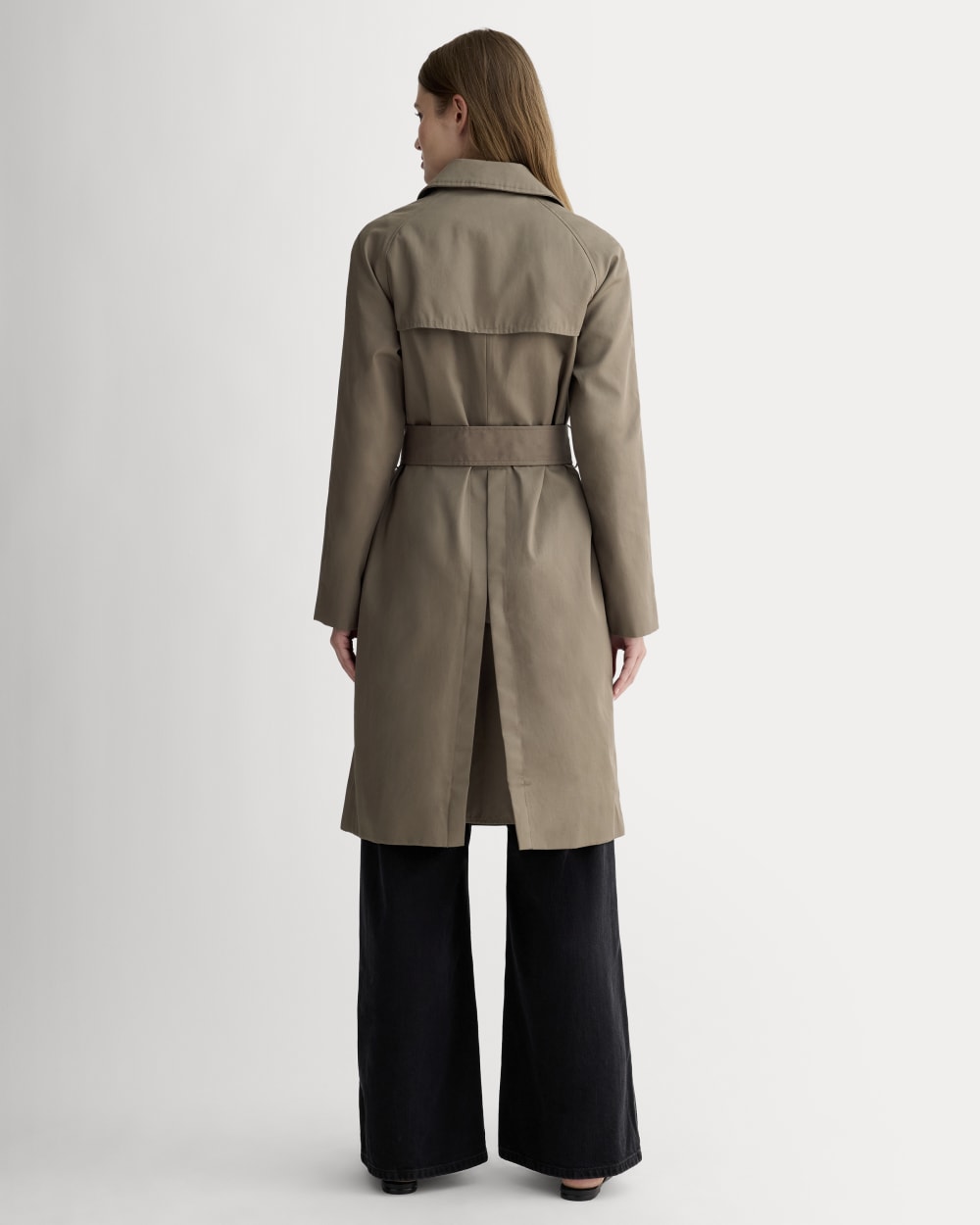 La gabardina moderna | Gris topo oscuro