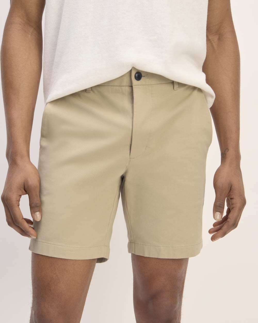 Pantalón corto chino slim fit de 7 pulgadas | Gabardina caqui