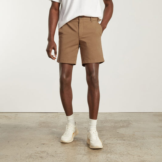 Pantalón corto chino slim fit de 7 pulgadas | Coco tostado