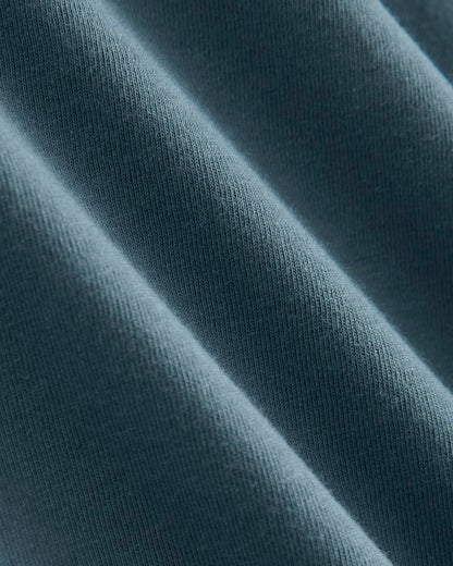 El equipo orgánico esencial | Azul marino descolorido