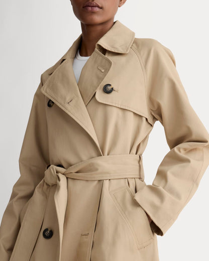 La gabardina moderna | Crema