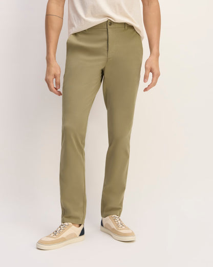 Pantalón chino Performance | Uniforme | Verde pálido | Corte ajustado