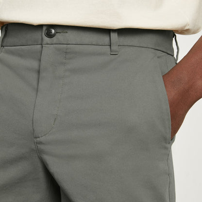 Pantalón corto chino slim fit de 7 pulgadas | Verde peltre