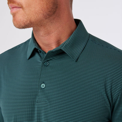 Polo de manga corta Copa – Color bálsamo (verde azulado suave).
