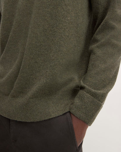 El jersey de cachemira de primera calidad | Verde militar jaspeado