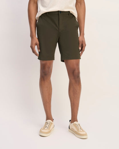 Pantalón corto chino ajustado de alto rendimiento de 9 pulgadas | Algarrobo