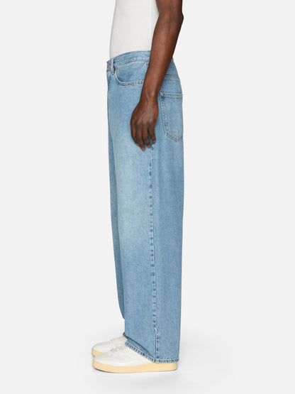 Jeans anchos — Azul claro.