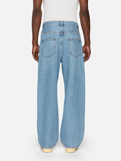 Jeans anchos — Azul claro.