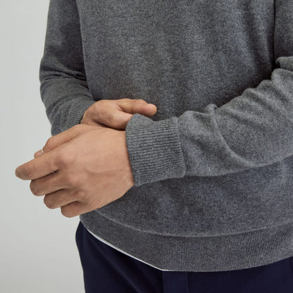 El jersey de cachemira de primera calidad | Gris carbón