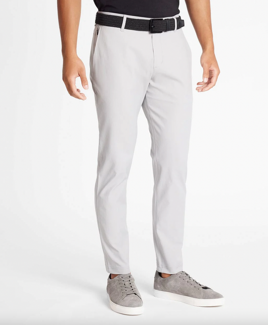 Pantalón chino Workday – Color gris niebla.